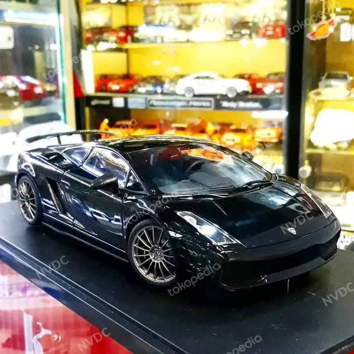 Diecast Lamborghini Galardo Superleggera Black Autoart Millenium