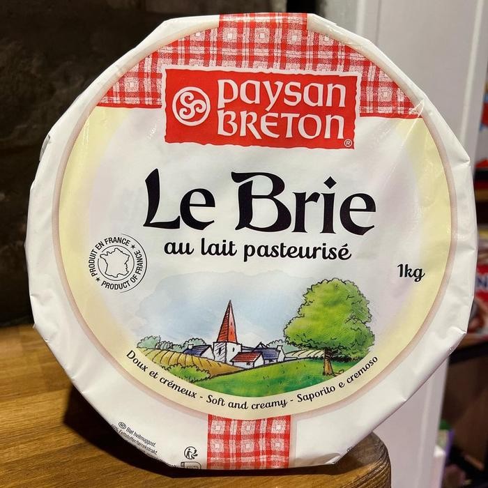 

Paysan Breton Le Brie cows milk soft cheese - 500 gram