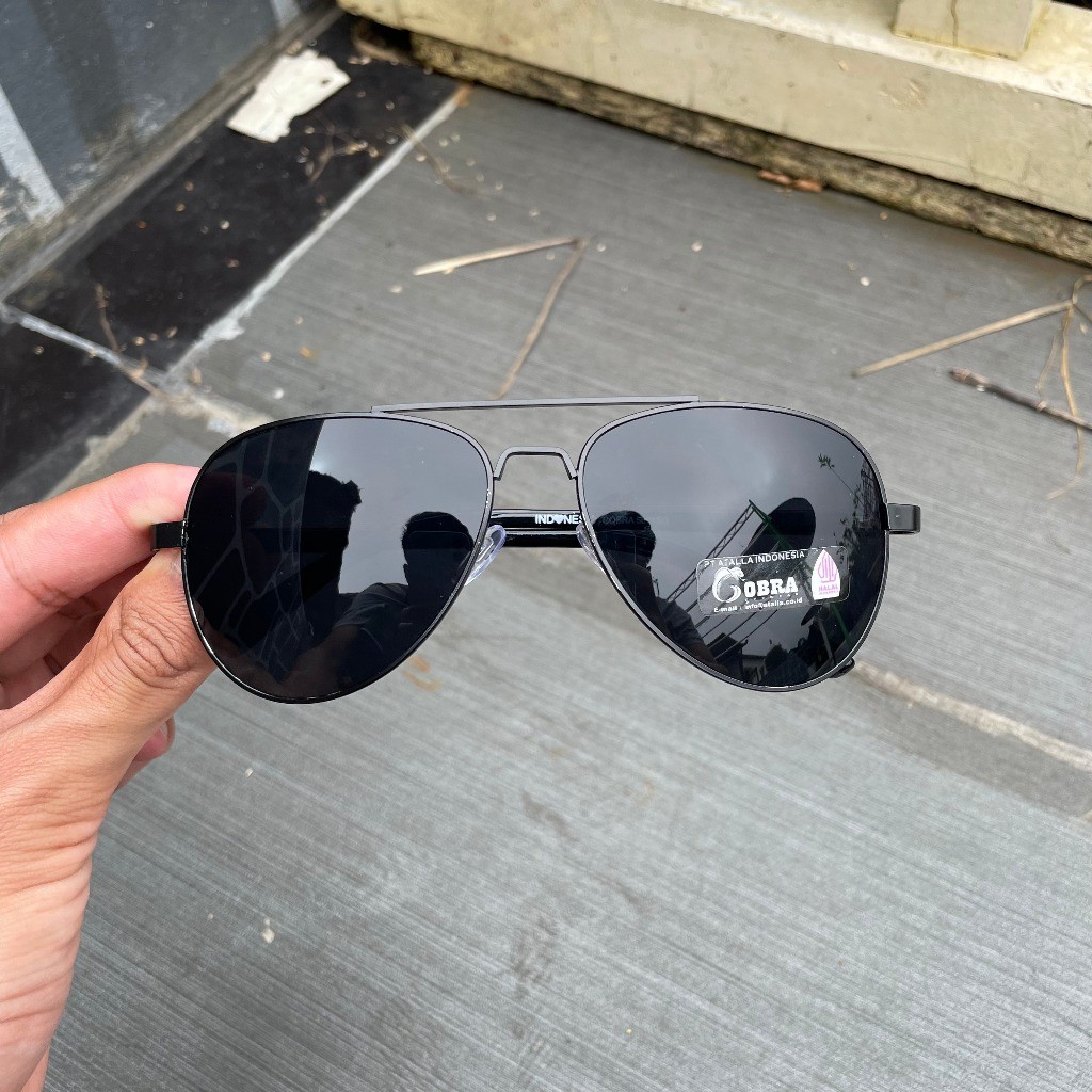 gaya KACAMATA AVIATOR PILOT HITAM KACAMATA COBRA HITAM PRIA