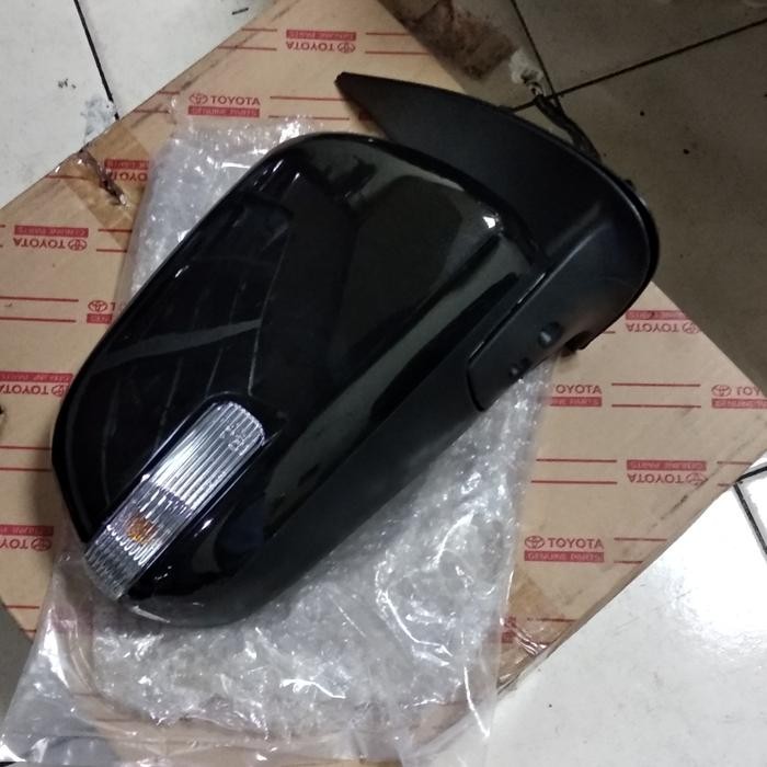 spion Fortuner 2012 hitam TRD