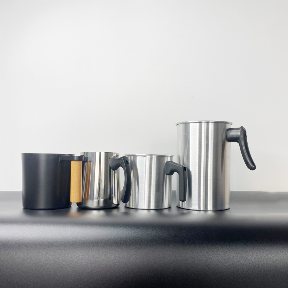 

Candle Making Pouring Pot 32oz Double Boiler Wax Melting Pot 304 Stainless Steel Pitcher with Heat-Resistant Handle