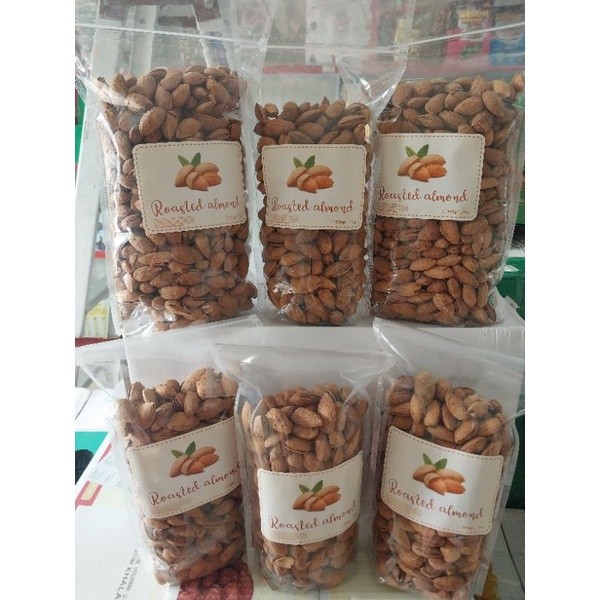 

Kacang almond kulit panggang 1kg rasa milk creami