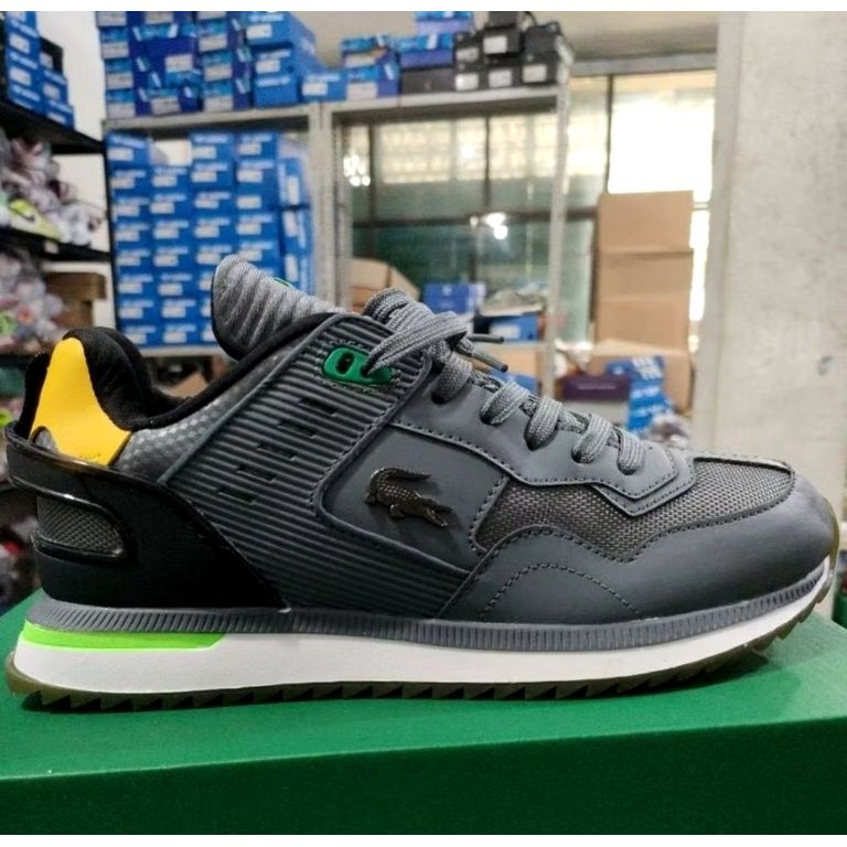 Sepatu pria running Lacoste grey size 42