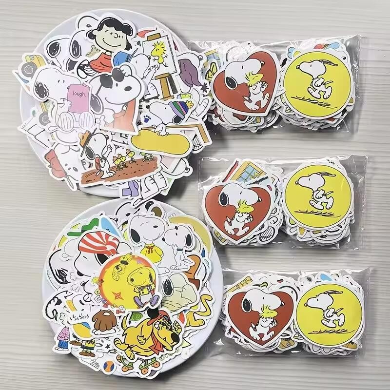 

Snoopy Stationery Stickers 100/200pcs Anime Cute Cartoon Student Stationery Notebook Diy Decoration Expression Graffiti Stickers