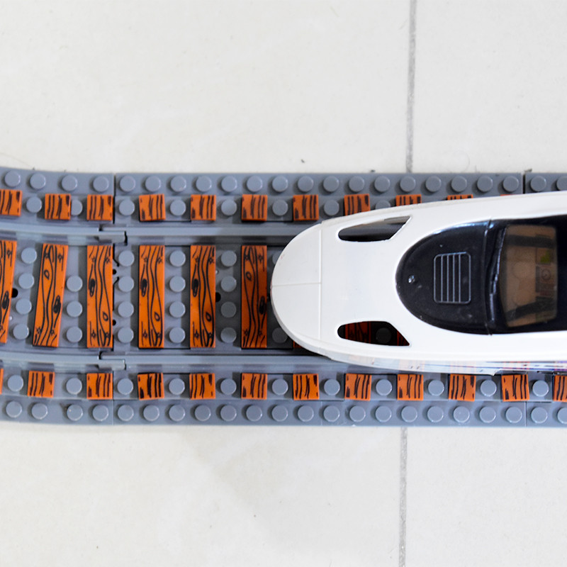 

MOC City Creative Idea Train Straight and Curved Rails Base Tracks Shoulder Building Blocks Bricks Accessories DIY kid Toys gift