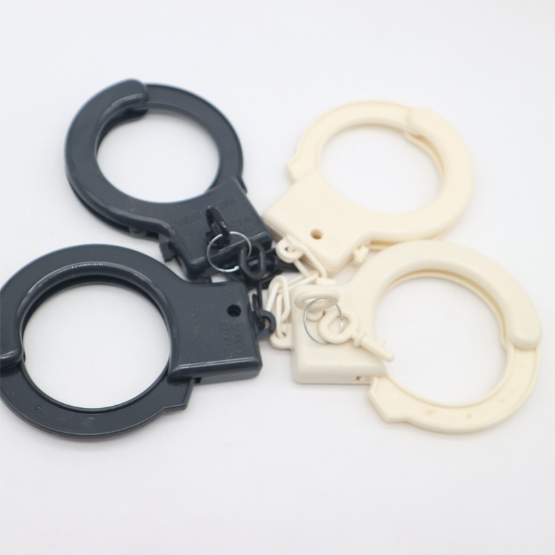 Mainan Borgol Tangan Borgol Plastik Handcuff Kunci Mainan Prank Aksesories Borgol Tangan Mainan