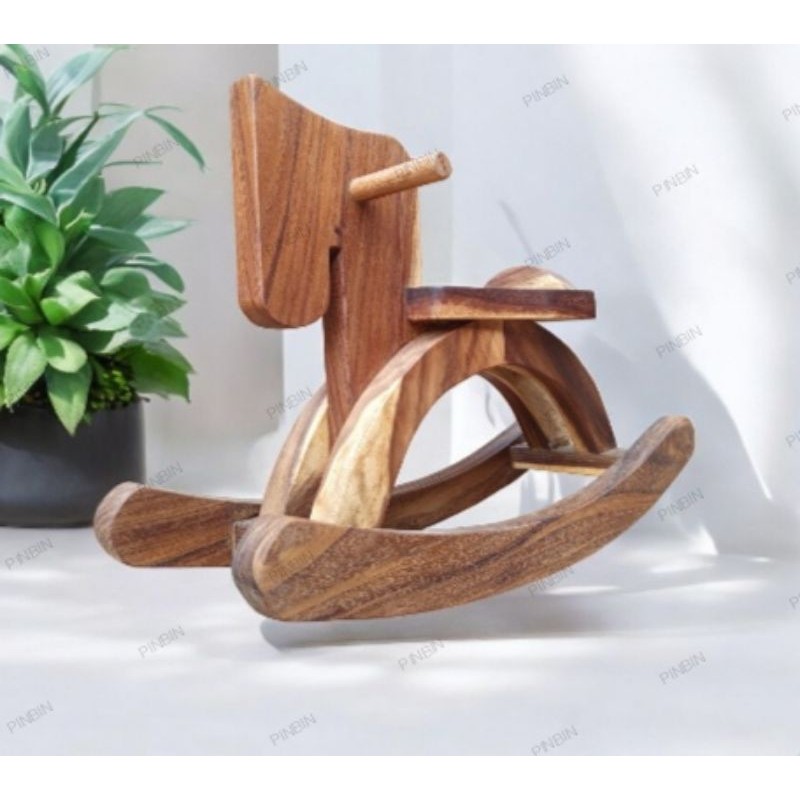 Mainan kuda kudaan goyang kayu Co