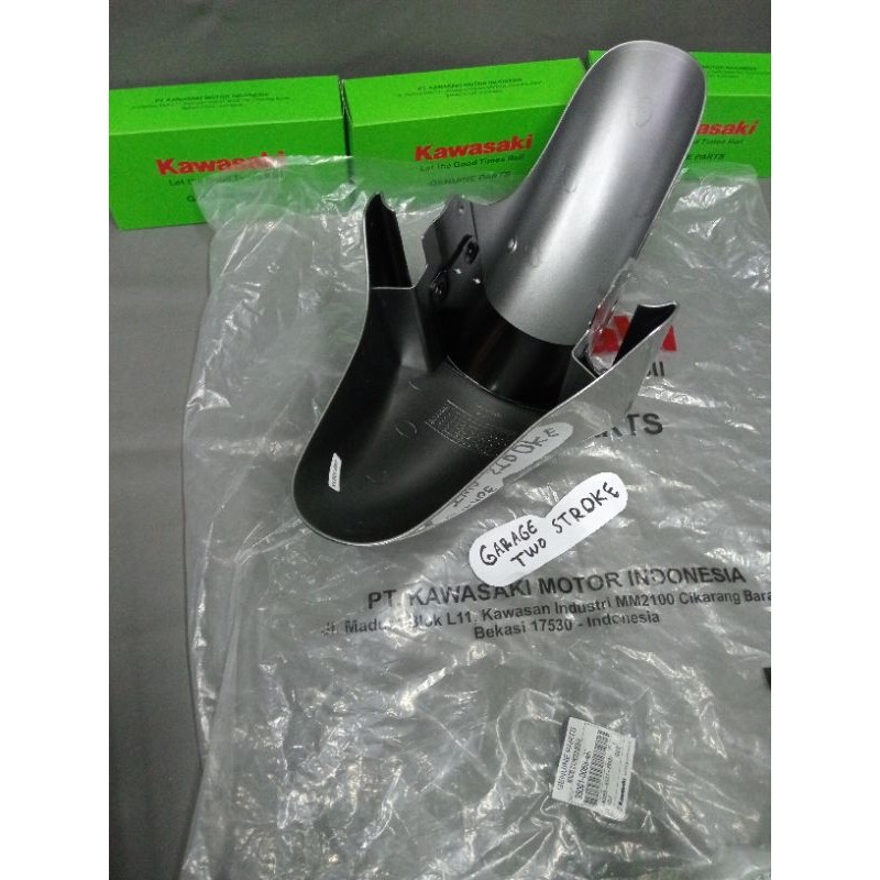 SPAKBOR DEPAN NINJA R NINJA SS NINJA KIS WARNA SILVER 35001-0063-4K ORIGINAL