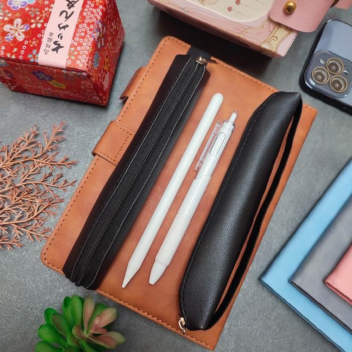 

TERLARIS~[ Mall 2547] Pen Pencil Case Tempat Pensil Pena Case Sleeve Karet Holder - Tipe A Black