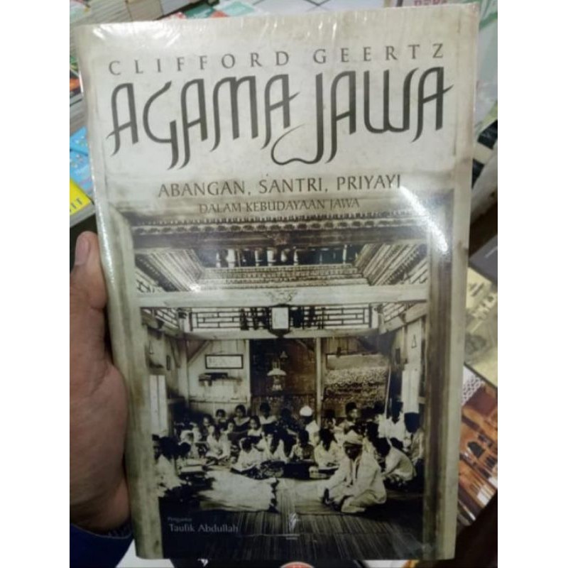 AGAMA JAWA ABANGAN SANTRI PRIYAYI DALAM KEBUDAYAAN JAWA
