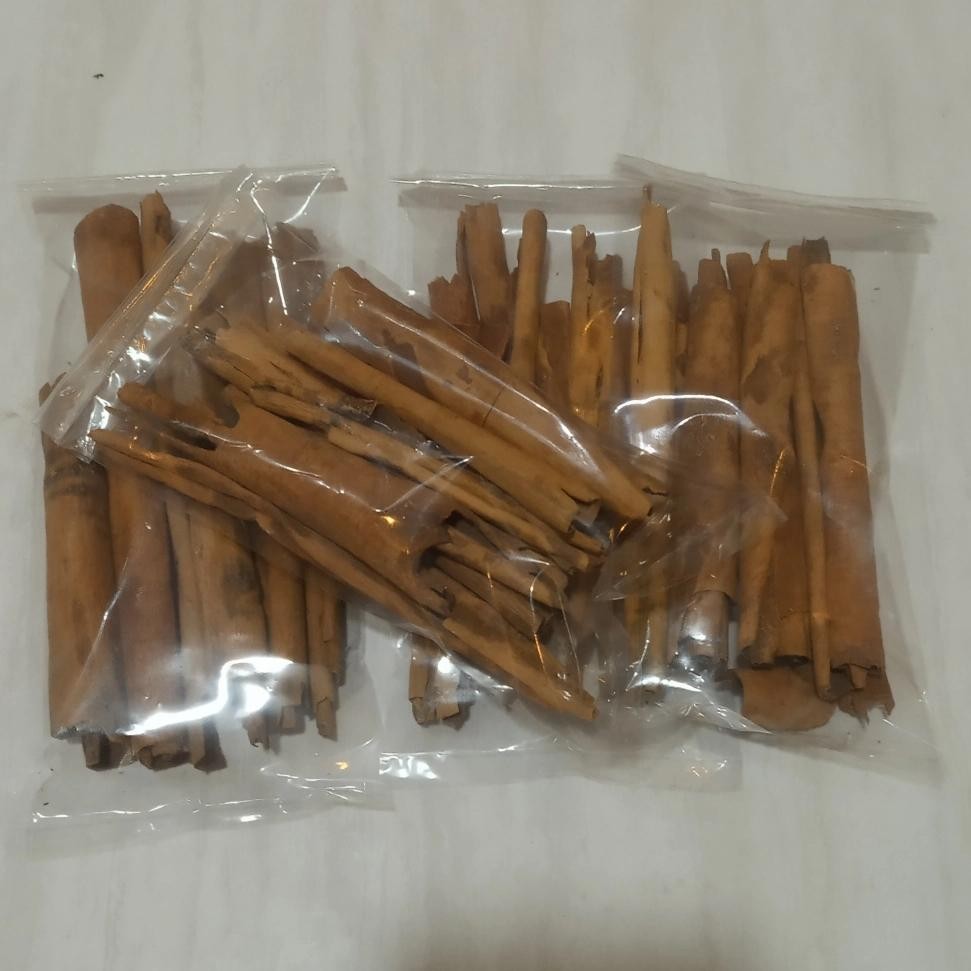 

KAYU MANIS PER BUNGKUS - BUMBU DAPUR