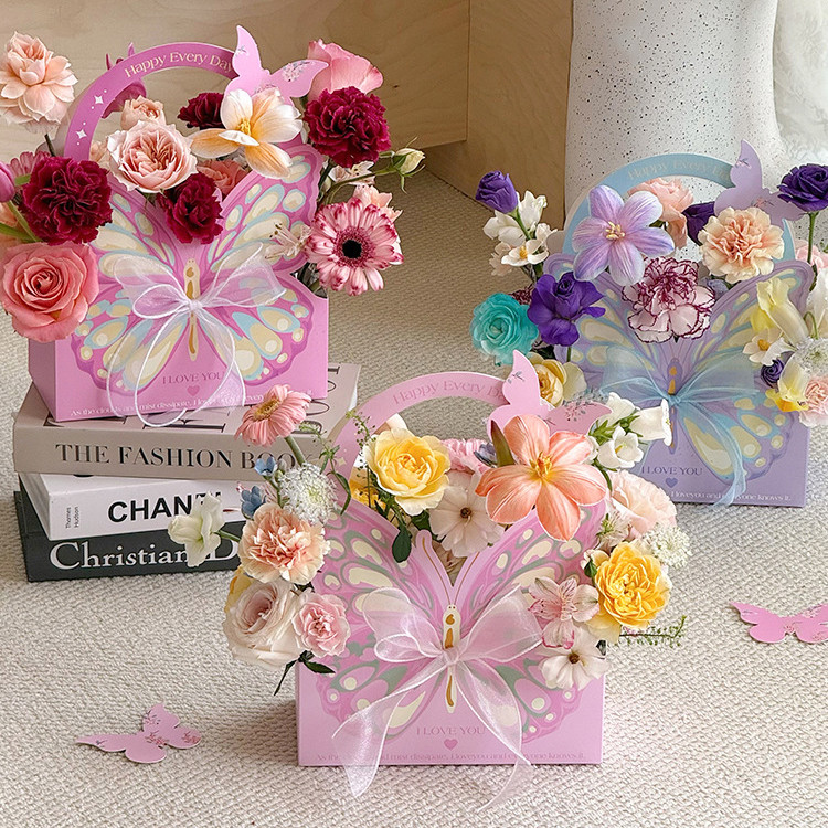 

Fleur Loom - Flower Box Gold Stamped Butterfly / Kotak Bunga / Flower Box Kupu Kupu / Tas Bunga / Kotak Tenteng Bunga / Handy Bag