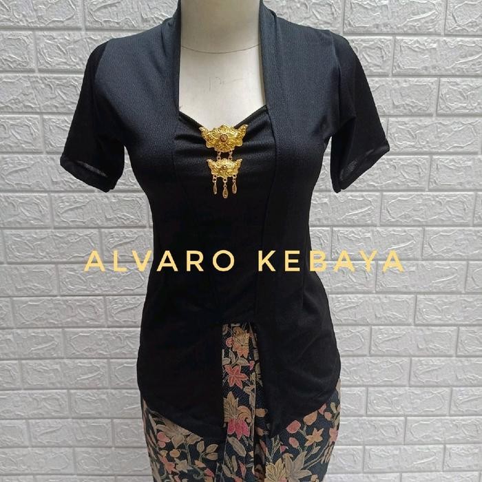 

atasan kebaya kutubaru pendek melar polos stretch strait kaos modern tanpa kancing - maroon, l