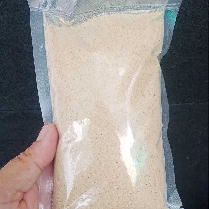 

ebi kering/udang halus kering - 500