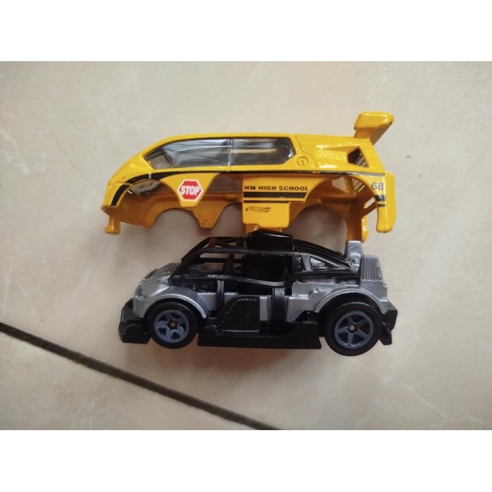 DIECAST  HOTWHEELS  HYPERLINER YELLOW 62902  RARE UNIQUE LOOSE