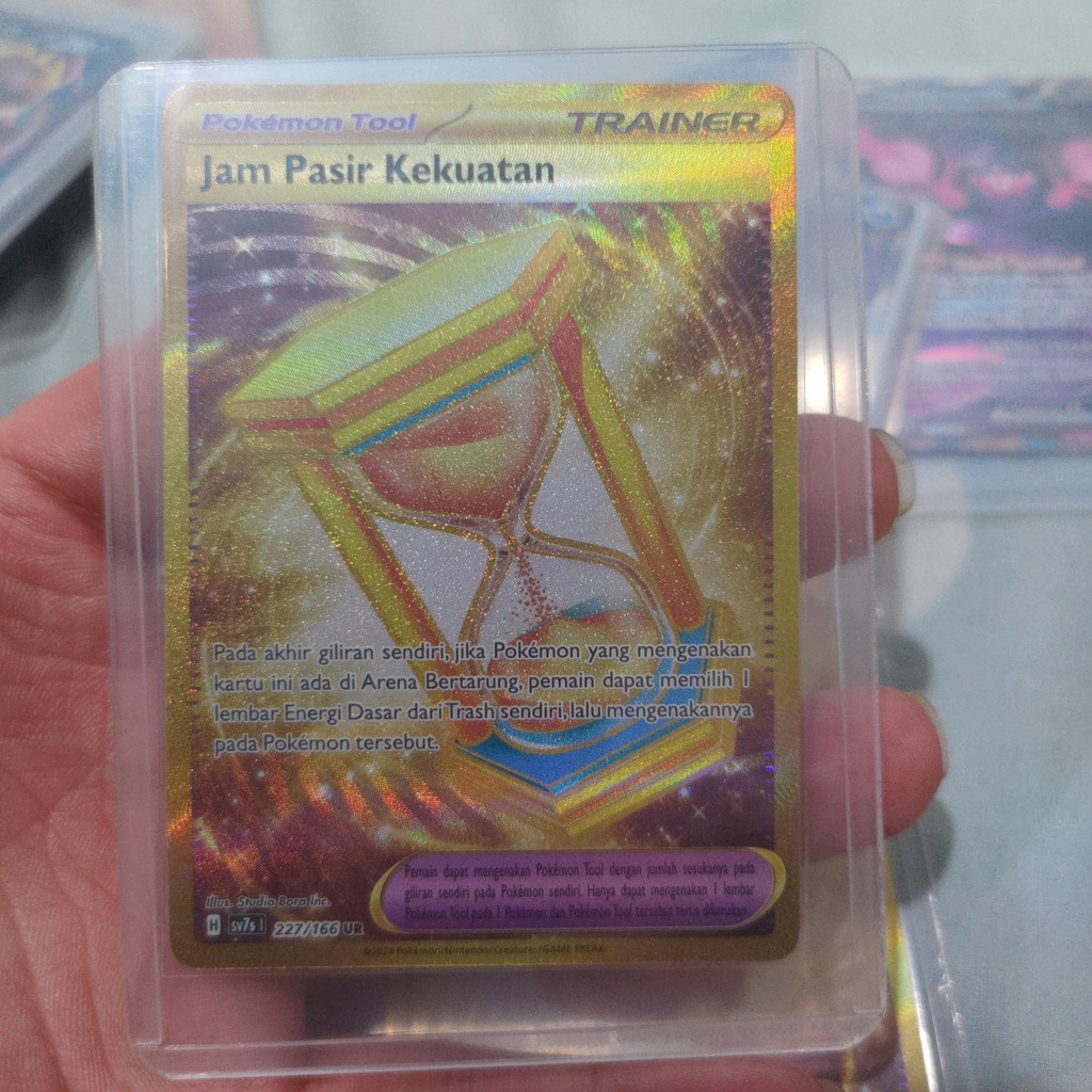 Kartu Pokemon TCG sv7s Jam Pasir Kekuatan UR 227/166 Trading Card Game Bahasa Indonesia