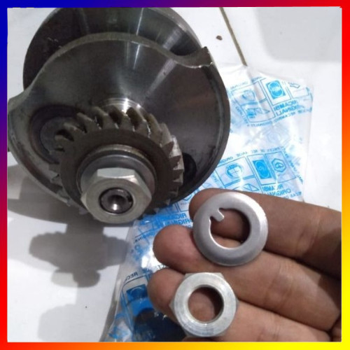 Mur + Ring untuk Gigi Primer Pinion Vespa PTS, Darling, Special - Sparepart Vespa Klasik - Kualitas 