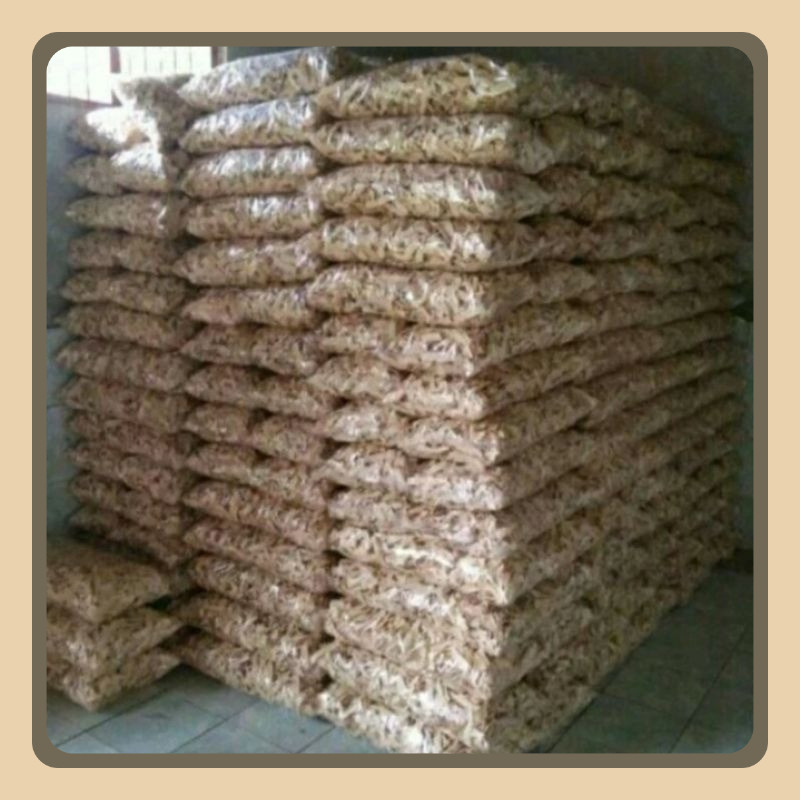 

Kerupuk Slondok Mentah Utuh SUPER Pedas Manis 1 bal ( 5 kg)