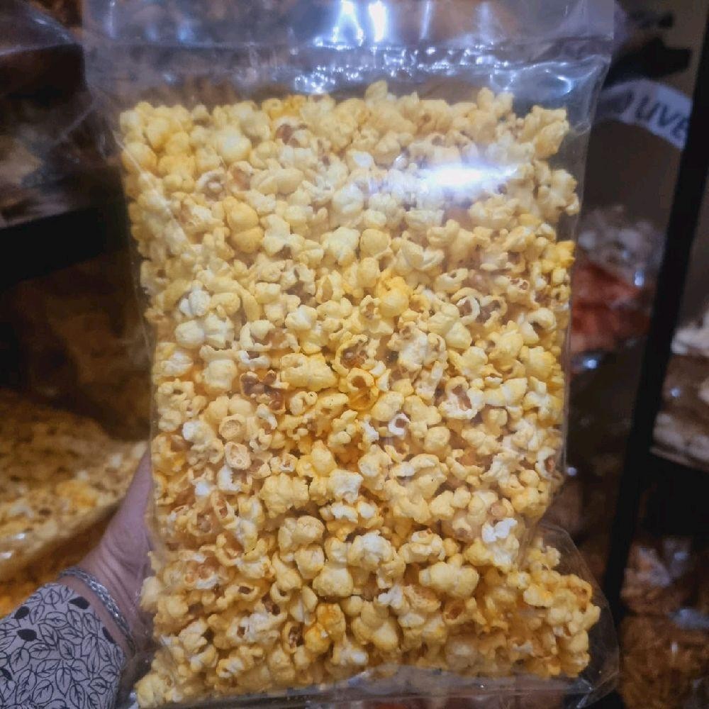 

POPCRON KEJU 200GR GURIH RENYAH ENAK JAGUNG SNACK CEMILAN MAKANAN