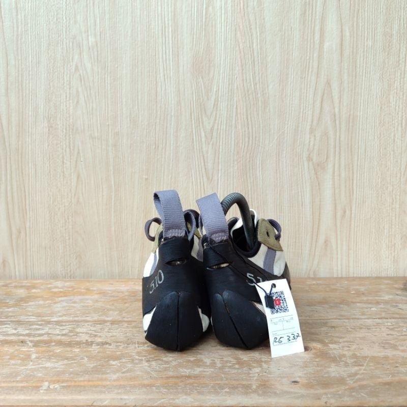 Five Ten Climbing shoes size 38 sepatu panjat CO