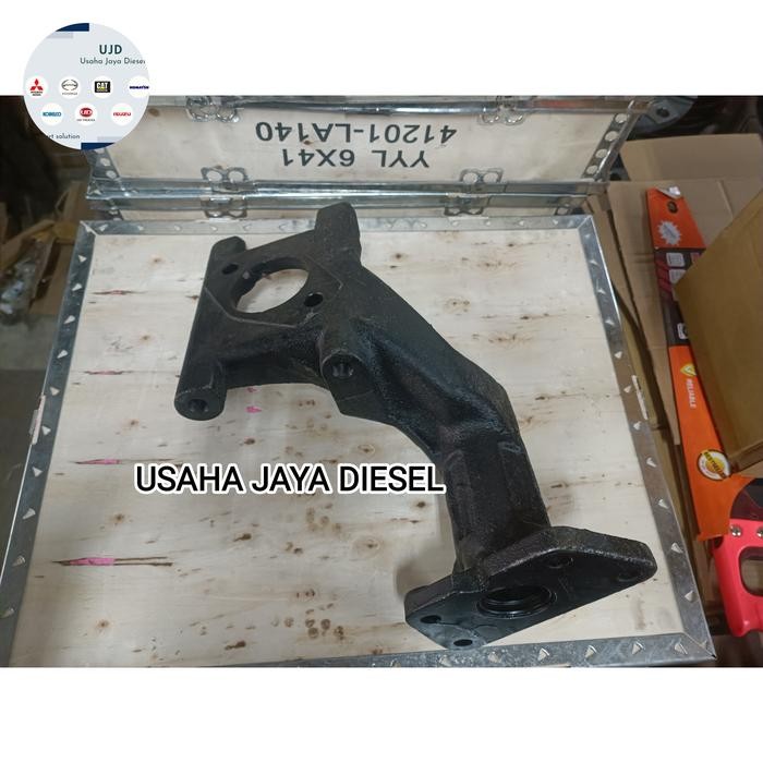 Bracket Dudukan Chamber Tengah Kiri Hino 500 FM 260 JD S463F-EW070