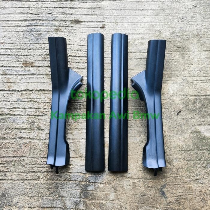 Penjepit Karpet Bmw E46 - Belakang Kiri Sparepart