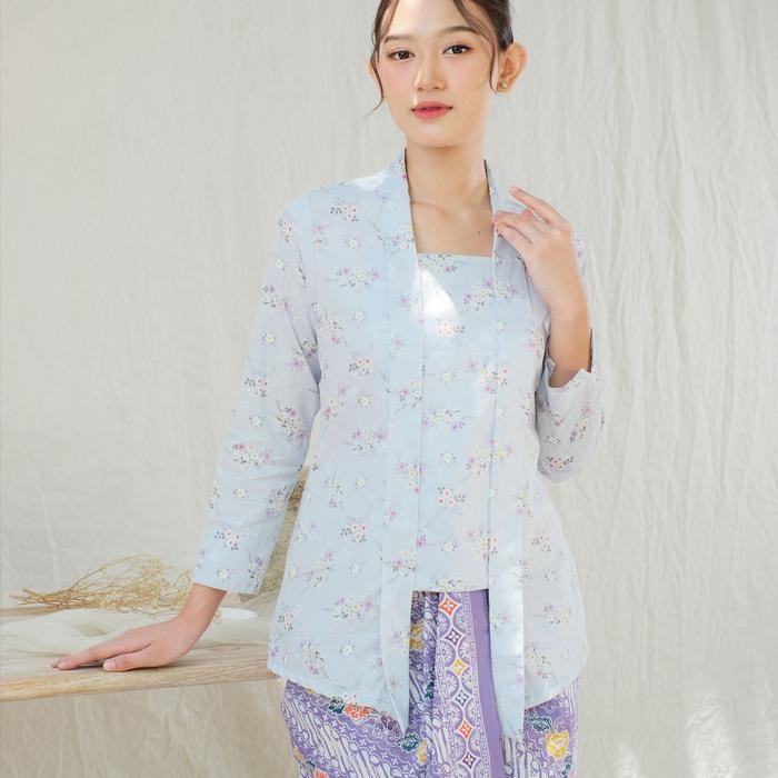 

Kebaya kutubaru clara lengan panjang meradelima katun jepang lilac - XS