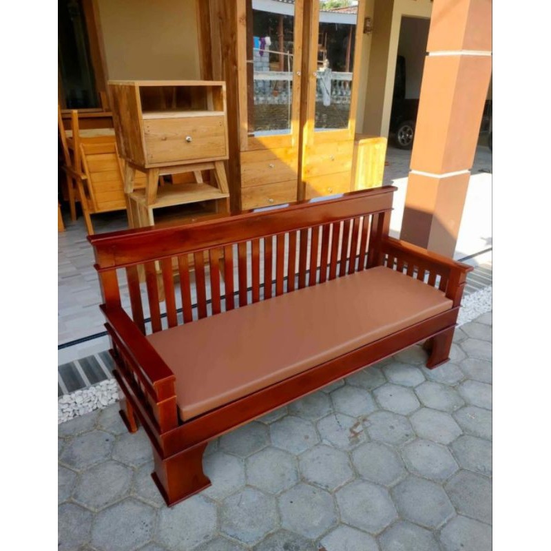 bangku kayu jati. kursi taman. bangku taman