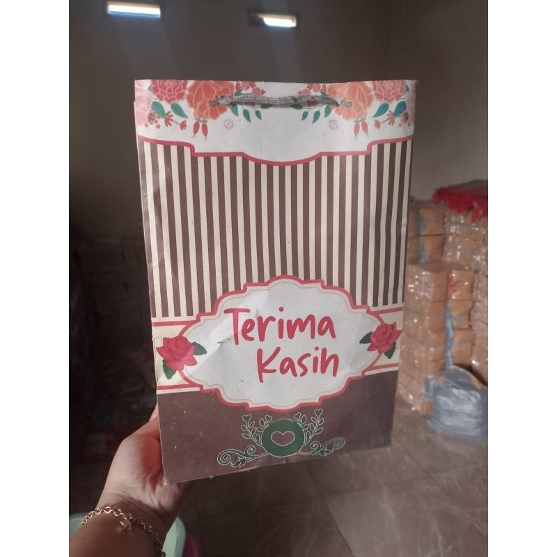 

PAPERBAG TERIMA KASIH PREMIUM 1 LUSIN By Grosir Tas