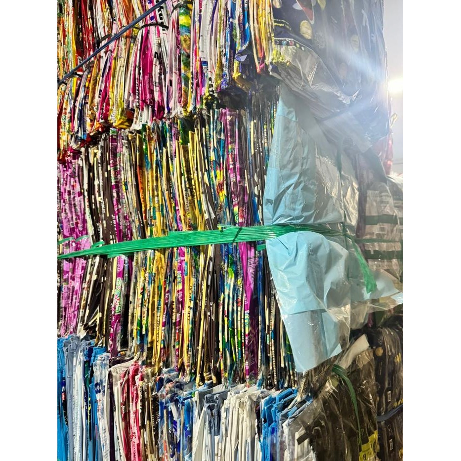 Layang-Layang Plastik Layangan Mainan - 50 Layang-Layang