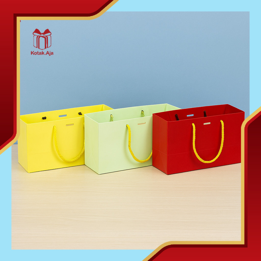 

Paperbag Ivory / Paperbag Polos / Tas Kertas Kue / Tas Kertas Hampers / Kemasan Produk | JA06