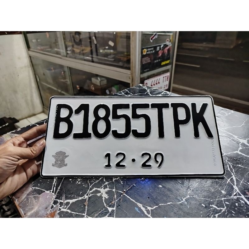 Variasi Plat Mobil JDM Ukuran 33 × 16 (Harga Satuan) Font Baru, Font Lama Ready TERLARIS