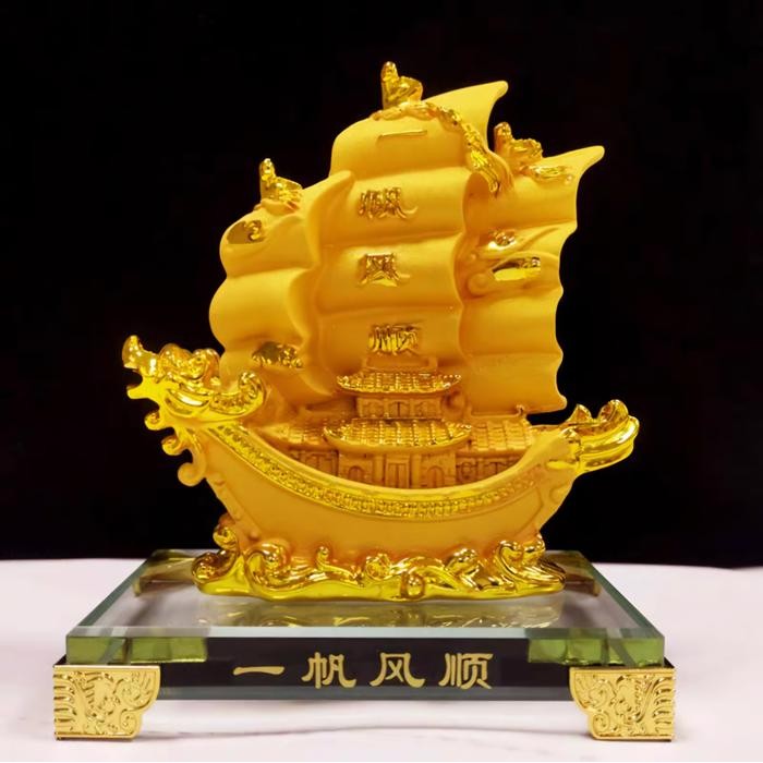 Patung Pajangan Perahu Kapal Layar Pinisi Naga Hoki Kado Hadiah Pajangan Meja Kantor Dekorasi Rumah 