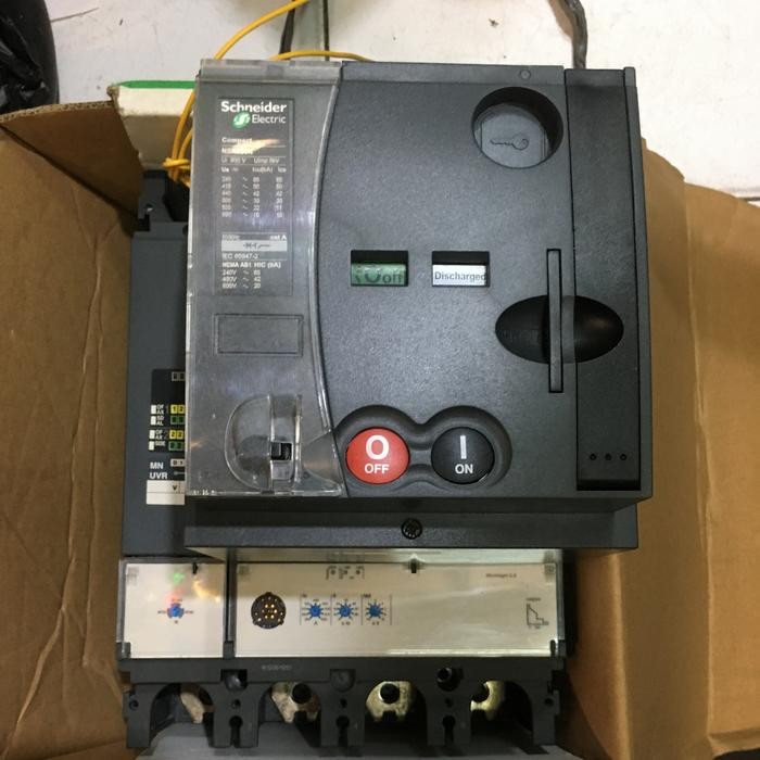 Schneider MCCB NSX400N 4P 400A + Motorized Uvt Aux Original