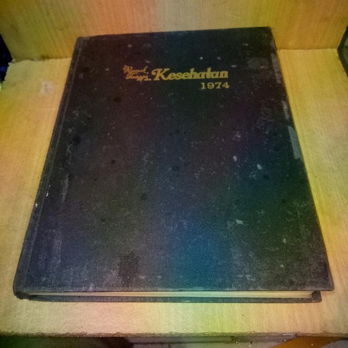 Bundel majalah Rumah Tangga dan KESEHATAN 1974.
