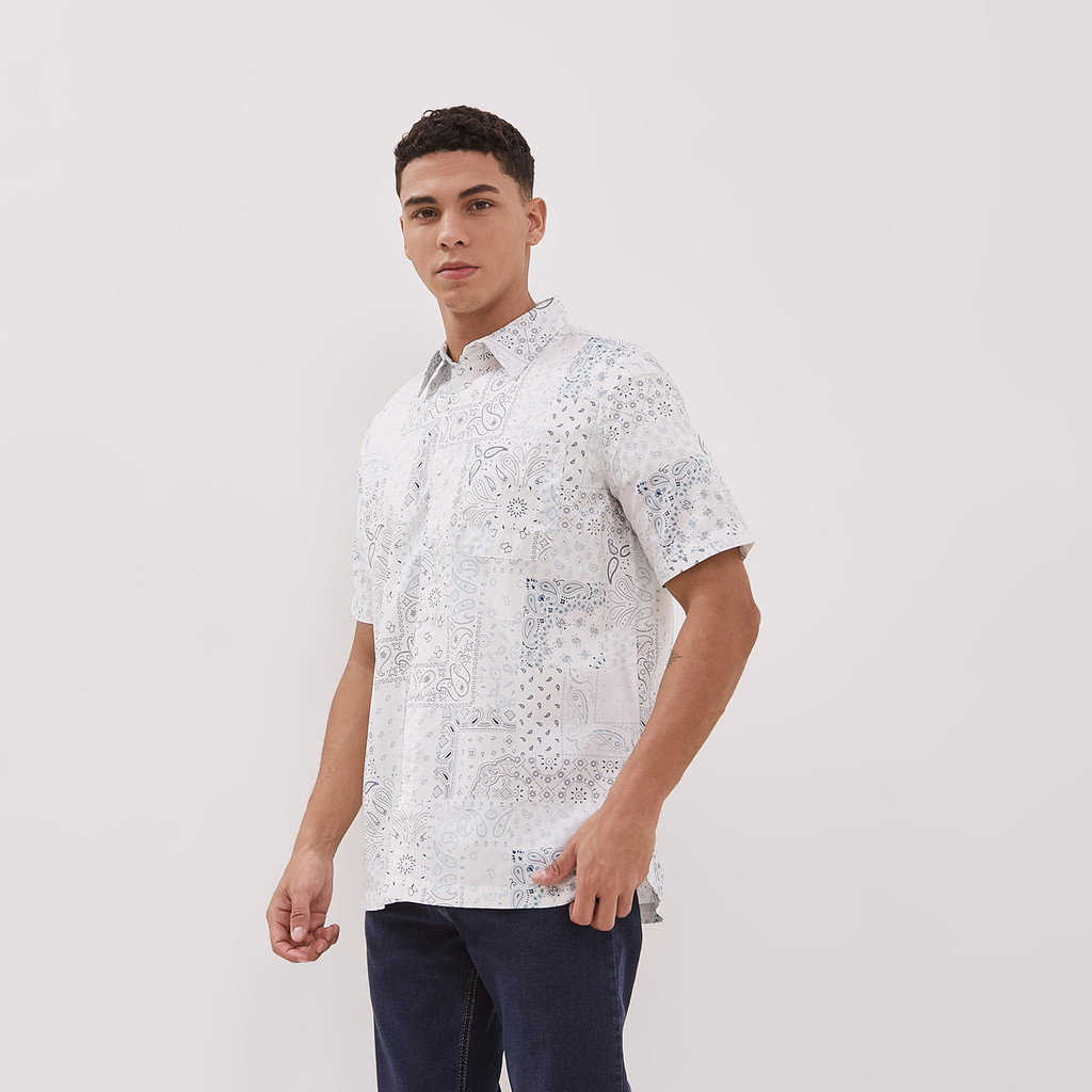 DUST Kemeja Rio Abstrak Putih (DM. 1438)
