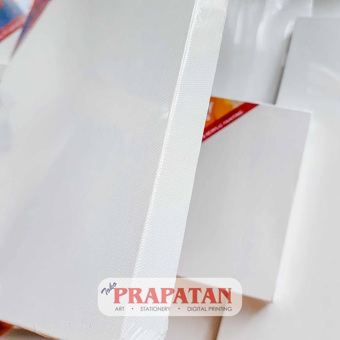 

Promo Kanvas lukis prapatan + spanram (20x30cm) - Warna Terlaris