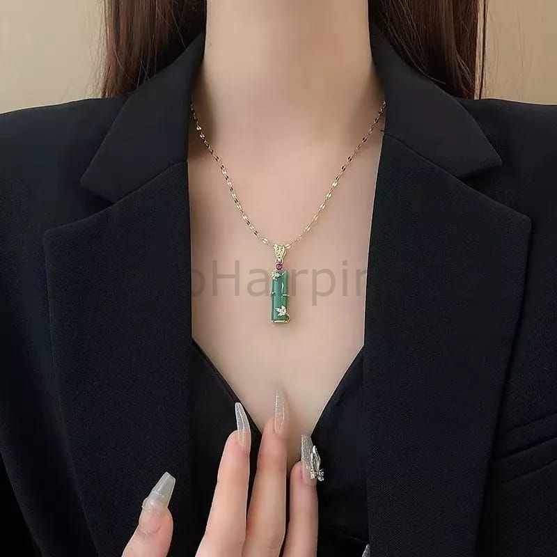 Kalung Giok Bambu Hijau Wanita