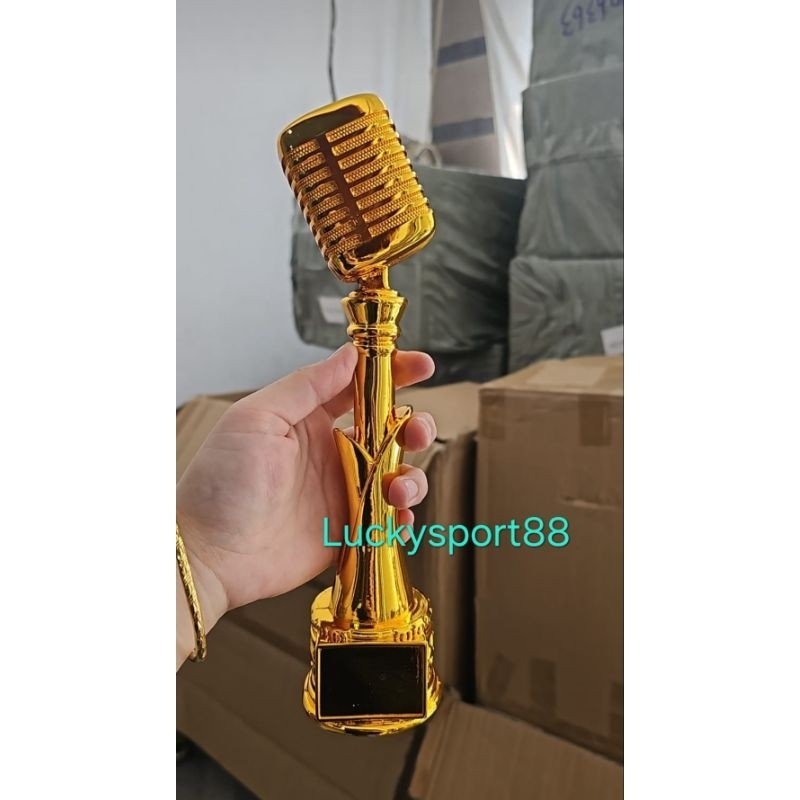 custom trophy Piala resin impor MIC menyanyi lagu solo 1 pcs