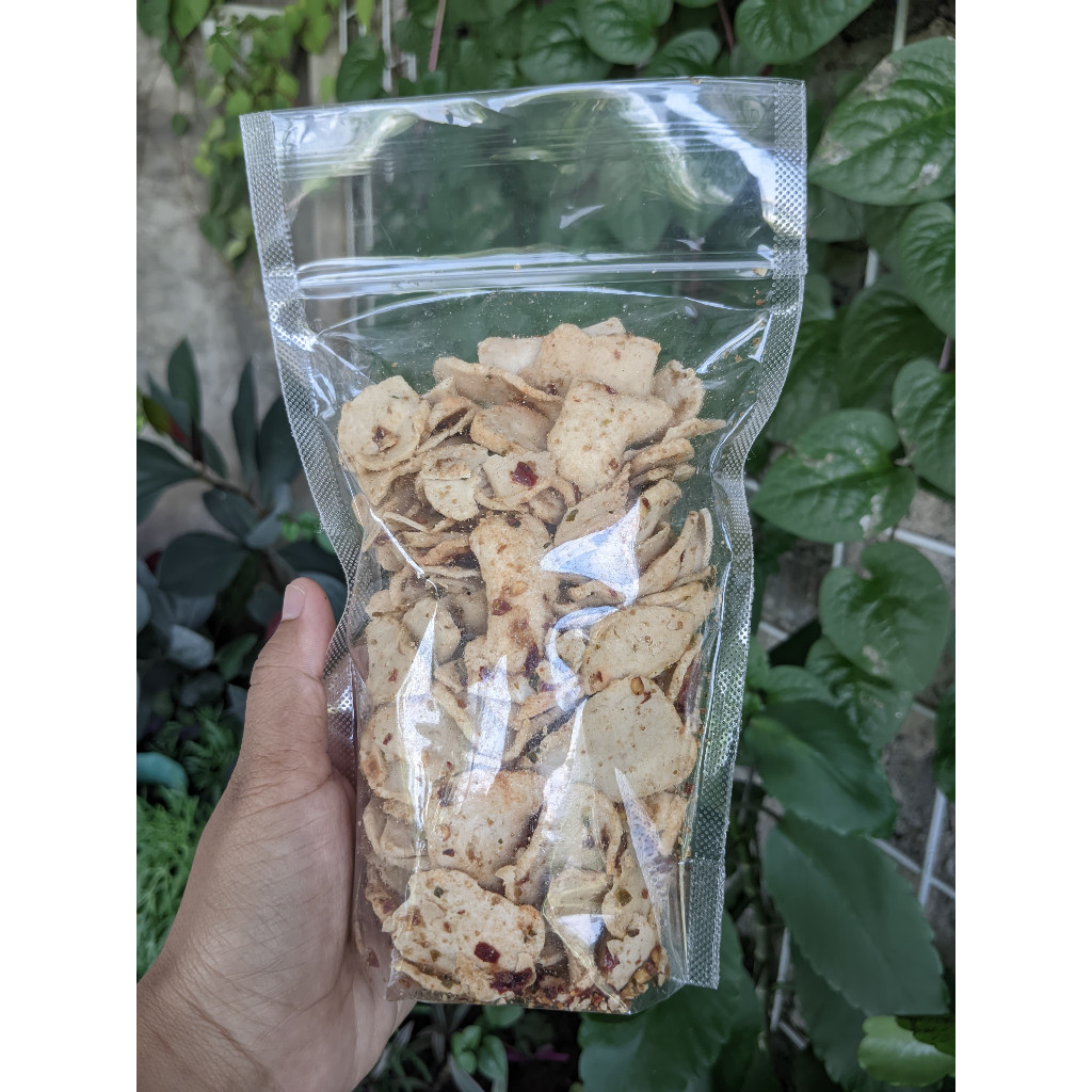 

Basreng Cikruh Legend 500GR/250GR/ 185 GR Pedas Daun Jeruk Gurih Renyah Asli Bandung Camilan Rumah
