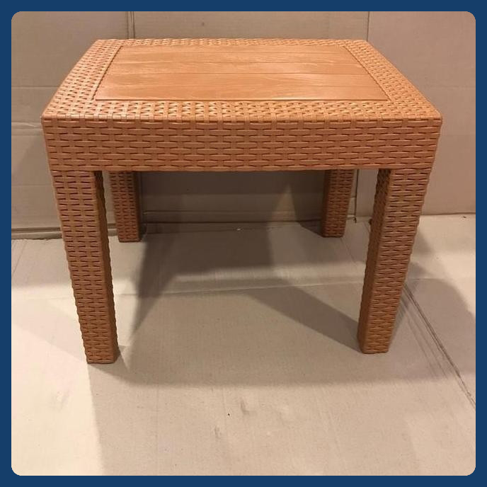 

Terlaris Meja Plastik Motif Rotan Tabitha