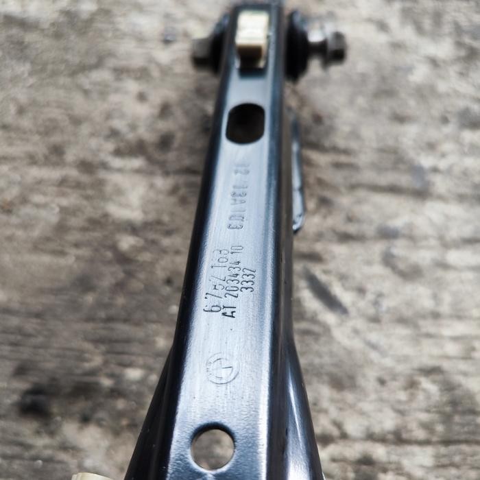 Wishbone Arm Belakang Bmw E90 X1 E84 Original - X1 E84, Kiri Sparepart