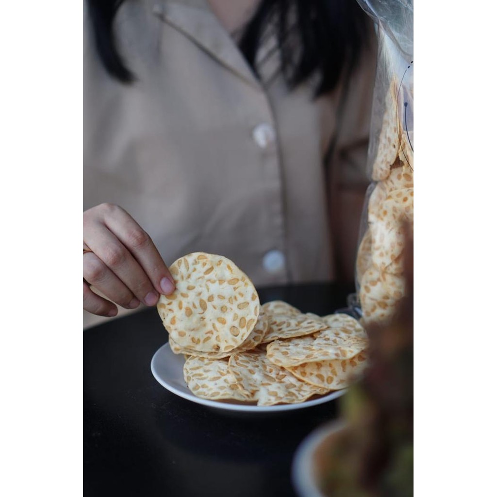 

Keripik Tempe Dalaris 500gr Cemilan Enak Kerupuk Tempeh[Terlaris]