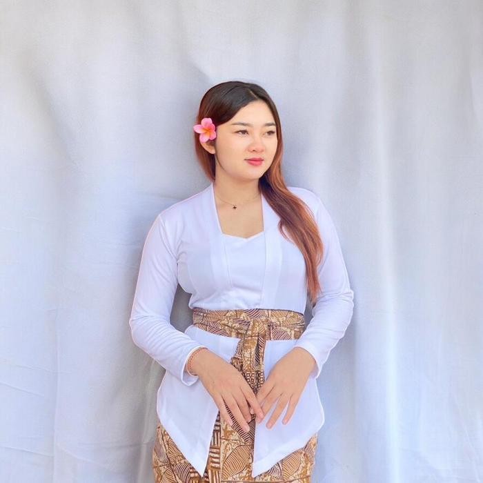 

Kebaya Bali Bed Kaos Kutu Baru Strait Atasan Tradisional Lengan Panjang Melar Atasan Baju Kebaya Bet Kaos Stretch Elastis Tangan 7/8 Baju Adat Kebaya Wanita Daerah Jawa Sumatra Khas Sunda Betawi Acara Hari Kartini Karnaval Pawai 17 Agustus Perempuan Hijab
