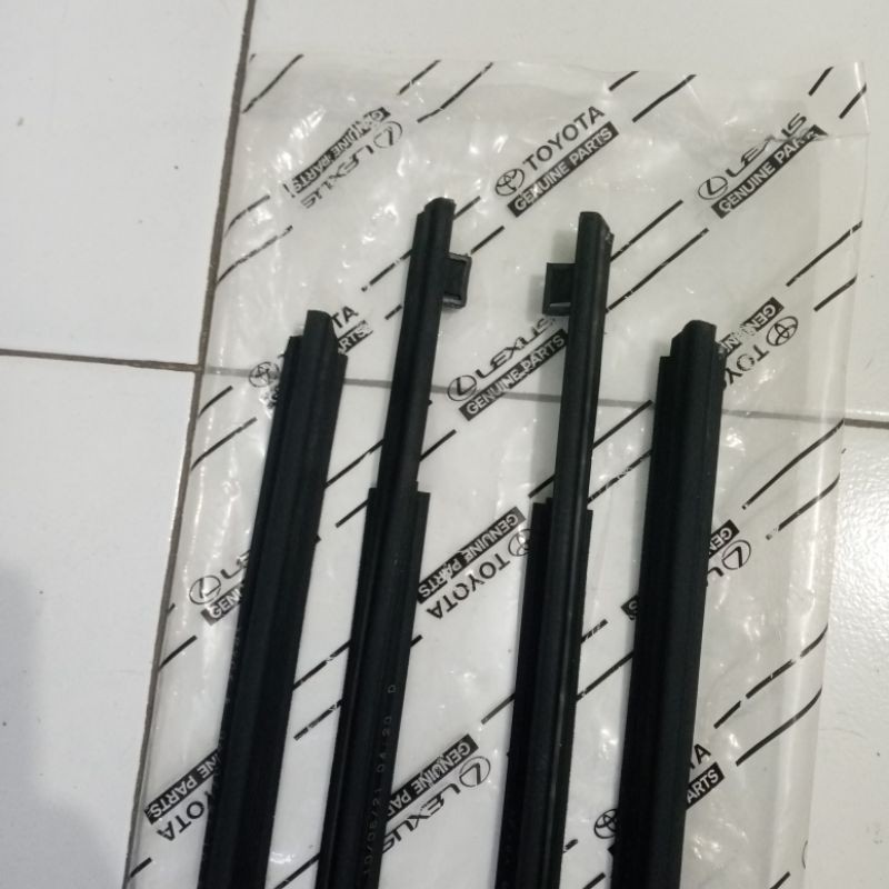 Pelipit kaca luar Avanza xenia 2004-2011 Original