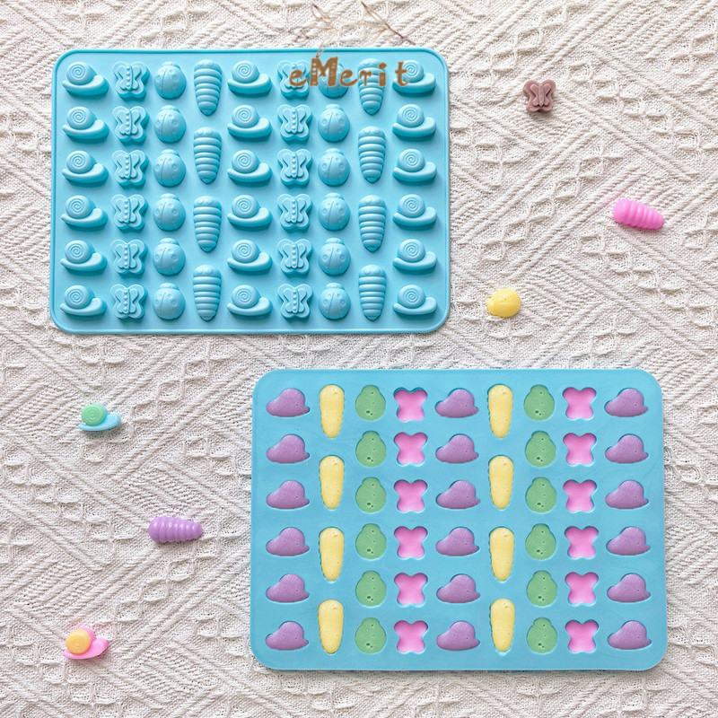 Cetakan Silikon Karakter Cokelat Puding Es Jelly Gummy Praline Fondant / 54 Buah Cetakan Coklat Sili