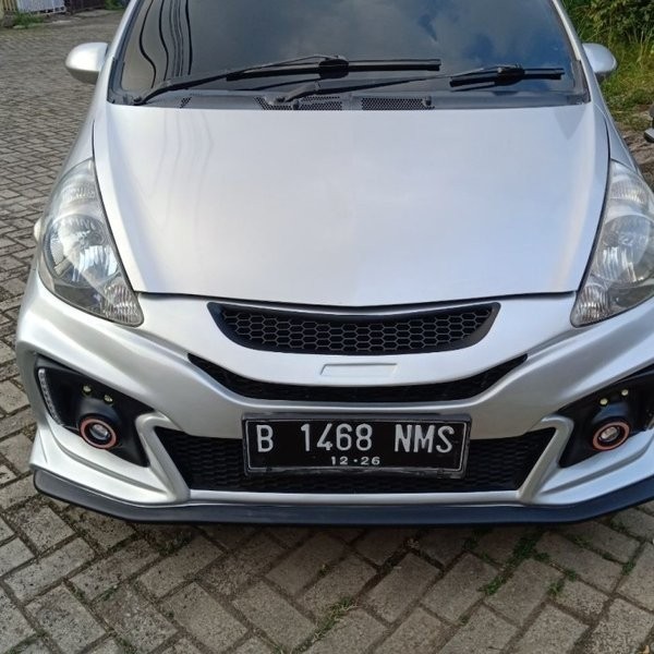 bodykit Honda jazz 2004-2008 bodikit jazz bodikit