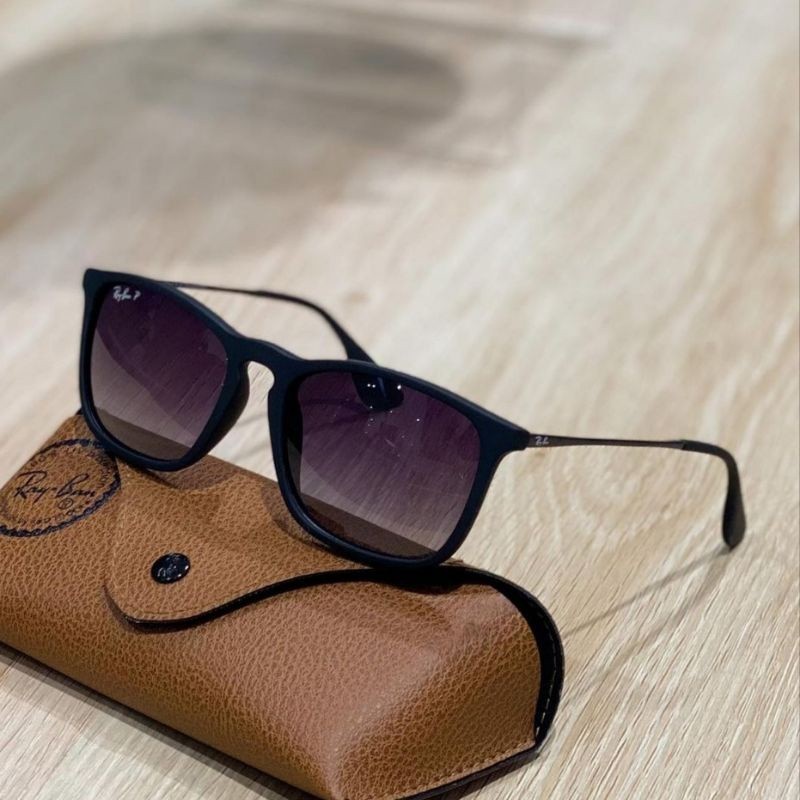 Kacamata RAYBAN CHRIS RB4187 Lensa Gradient Polarized Black Dof