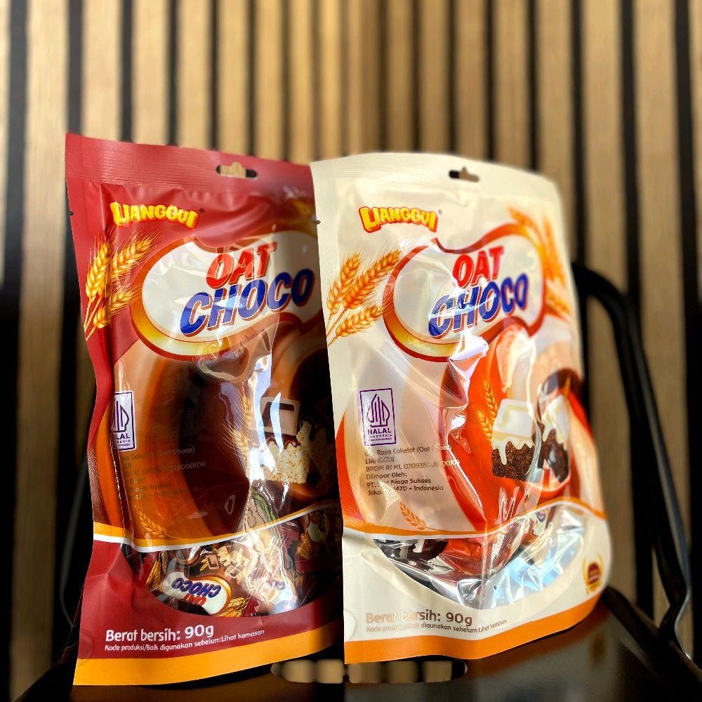

[LIANGGUI] OAT WHITE CHOCO, OAT DARK CHOCO, RASA COKELAT, COKELAT, COKLAT PUTIH, COKLAT PAHIT, SNACK, CEMILAN, CRUNCHY, MANIS, RENYAH Chocolate Susu Sweet Sereal Biskuit