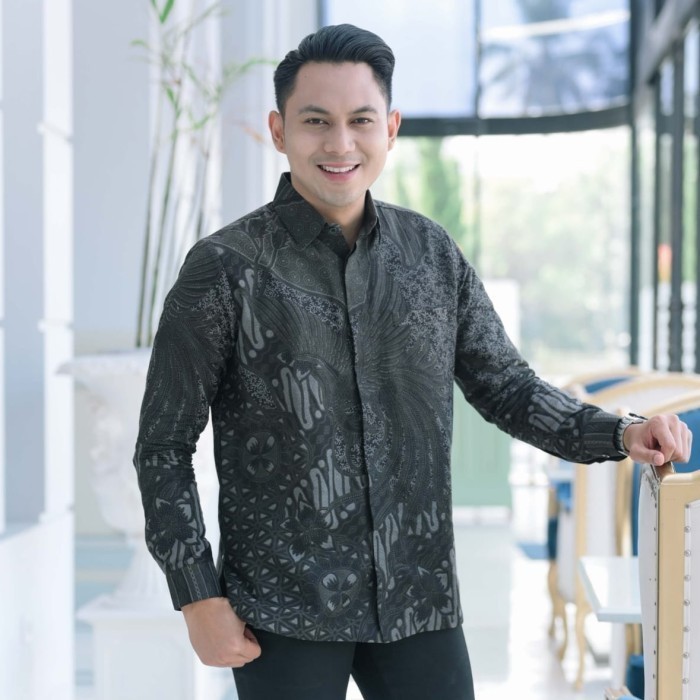 Kemeja Batik Bagus Pria Lengan Panjang Dobby Lasem Batik Abu Hitam - Abu hitam, S